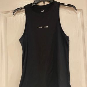 Nike Women’s Athletic Tank Top Size X-Small (Like New Condition)